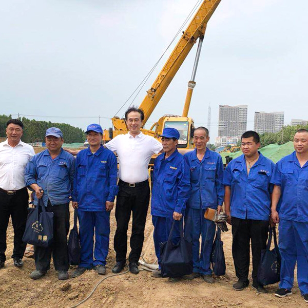 任城區工會(huì )慰問(wèn)工作人員